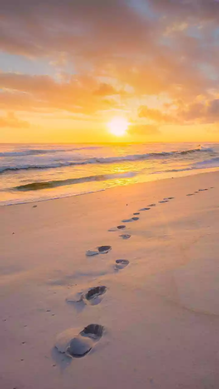 How to Use Footsteps as an Anchor During Mindful Walking
