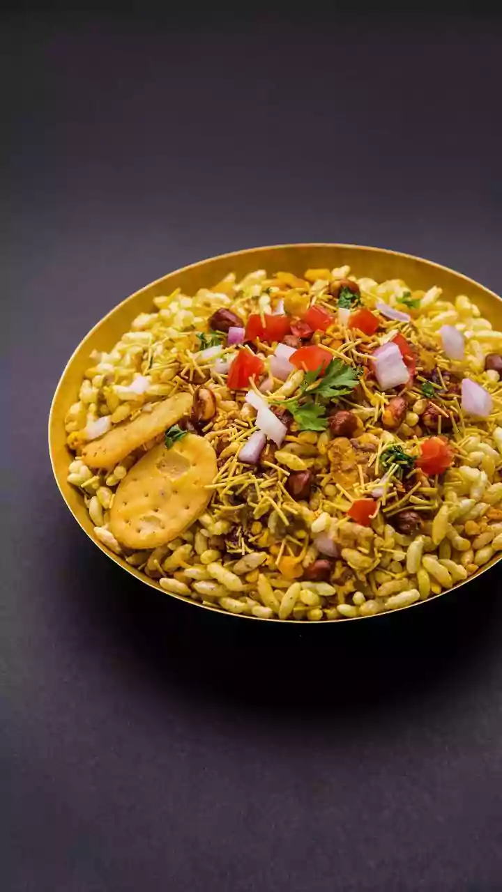 Priyanka Chopra Jonas's Top Mumbai Snack Pick: The Irresistible Bhel!