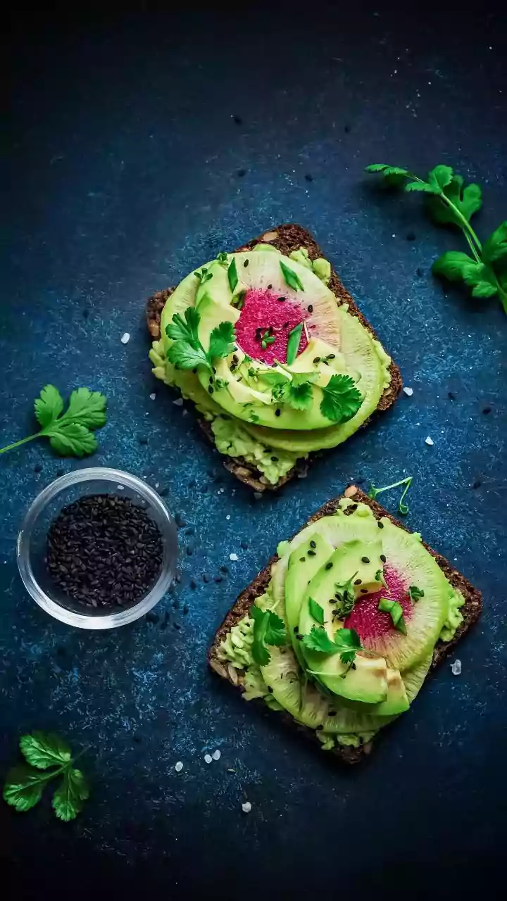 5-minute recipe: Avocado beetroot crostini