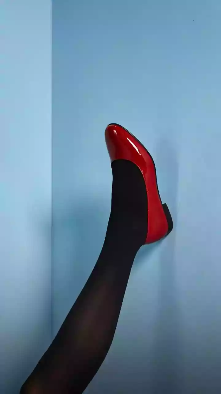 Meia-calça preta: 14 looks para arrasar no outono/inverno 2026