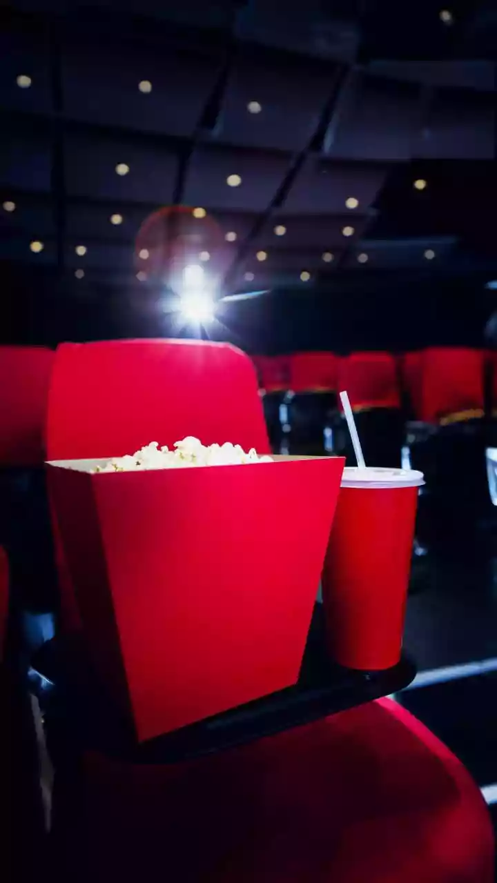 10 Film Bioskop Tayang Februari 2026, Lokal sampai Hollywood