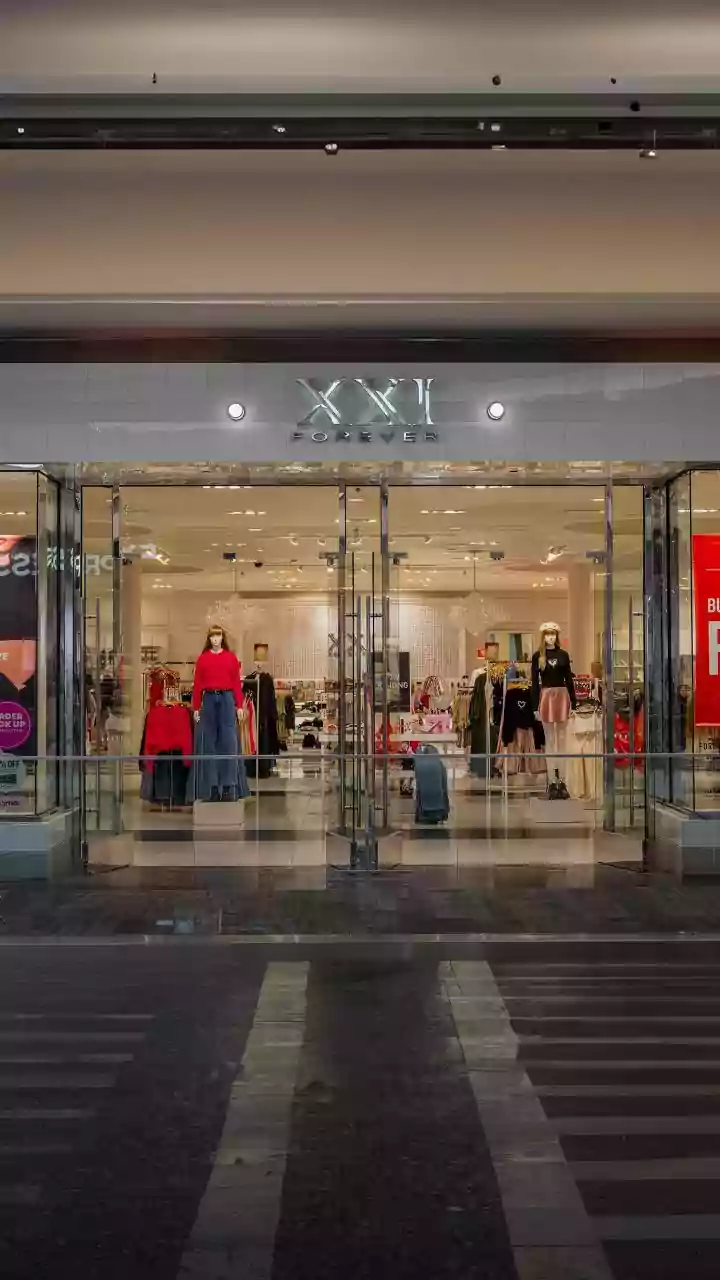 Fashion's Latest Trends and Styles: A Concise Guide