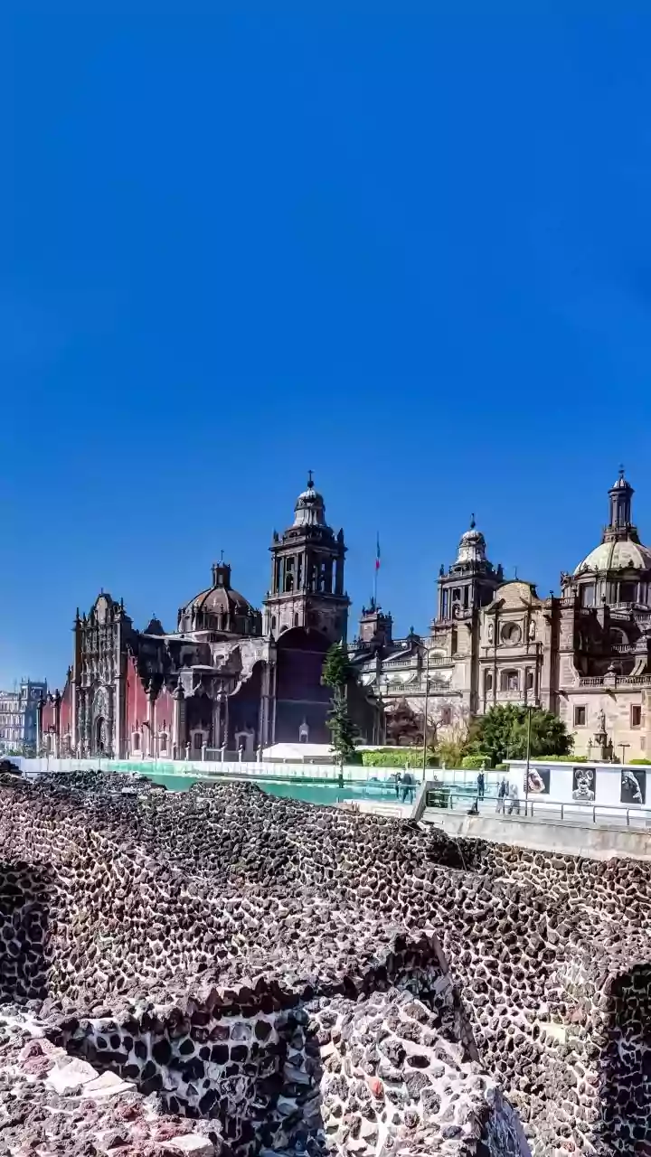 Plan budget weekend trips from Indore and Bhopal to see Mandu's monsoon palaces
