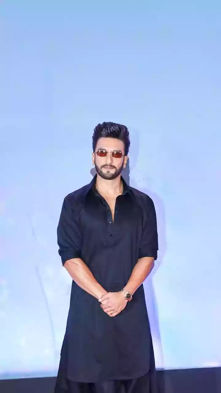 'Dhurandhar 2' Box-Office: Ranveer Singh makes history, beats 'Pathaan,' 'Jawaan,' 'Pushpa 2' in Hindi as spy thriller collects Rs 102 crore on day...