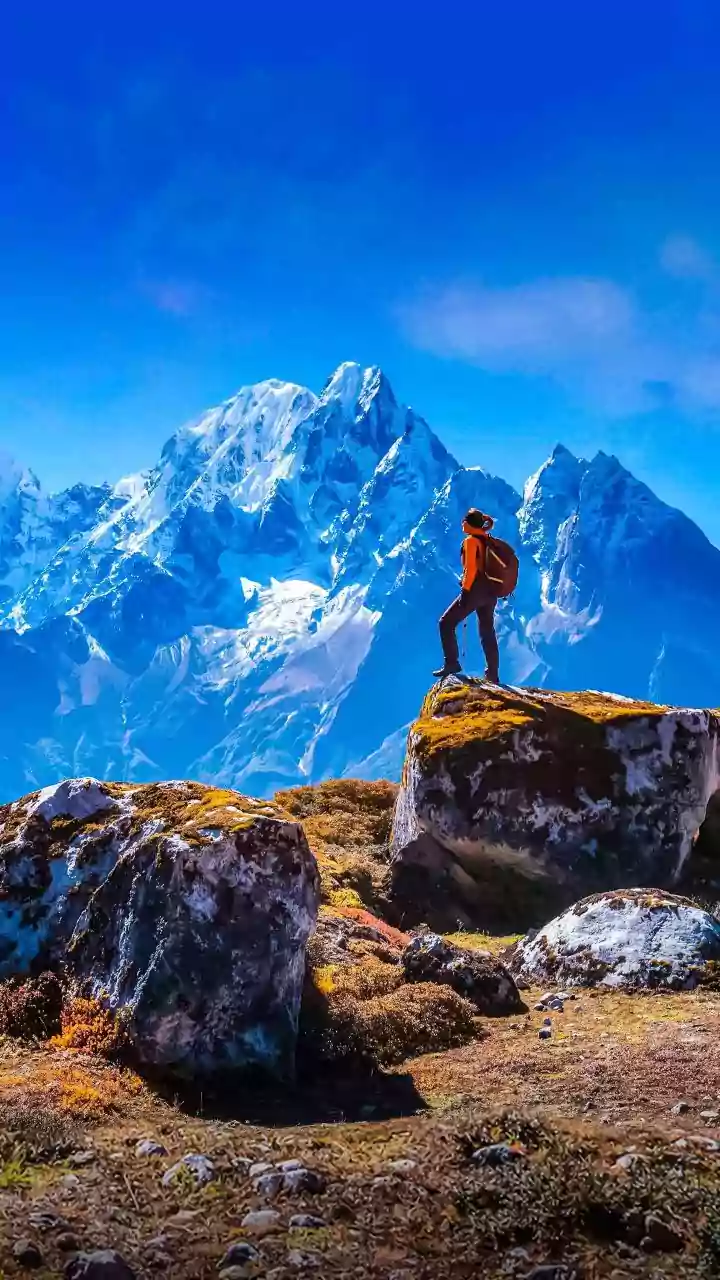 SKM youth wing conducts five-day mass cleanliness drive along Yuksam-Dzongri trekking trail