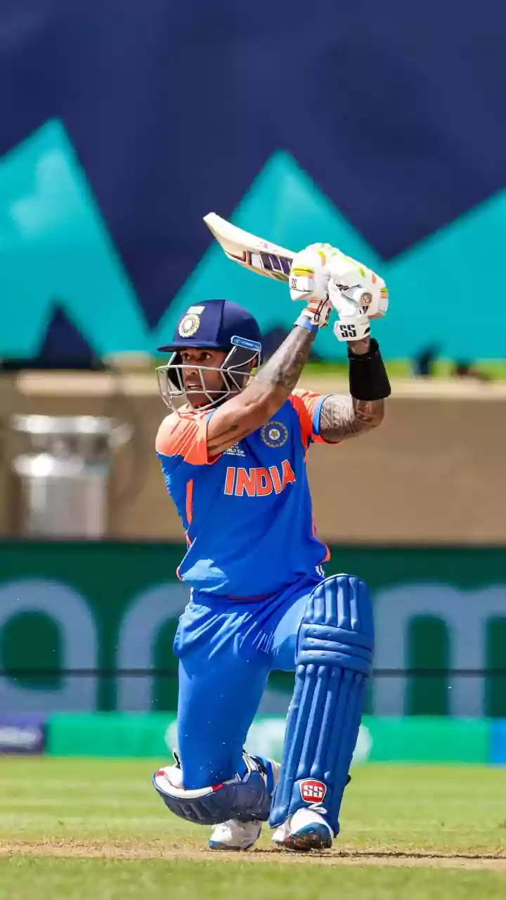 Listing Indian batters with 400-plus sixes in T20 cricket