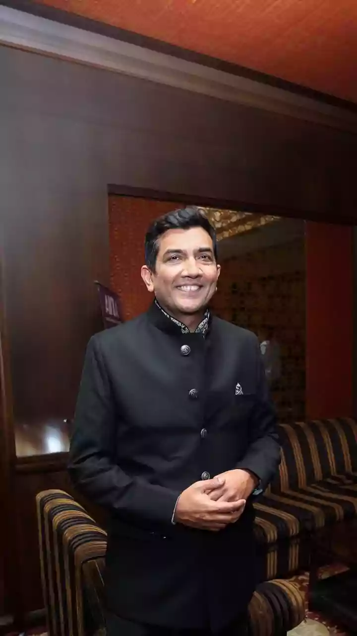 Chef Sanjeev Kapoor's 5 Crunchy Snack Recipes for Winter