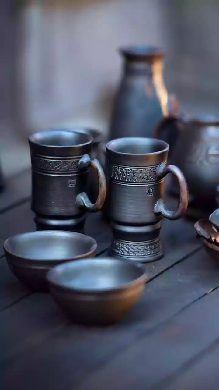 How Earthen Clay Tableware Is Replacing Plastic Options In Youth Friendly Flats