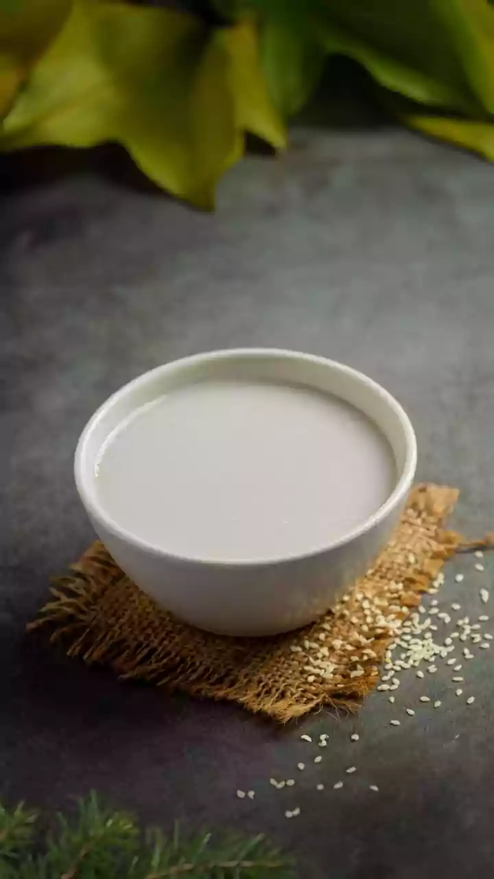 Toum's Simple Recipe Depends More on Technique Than Extra Ingredients