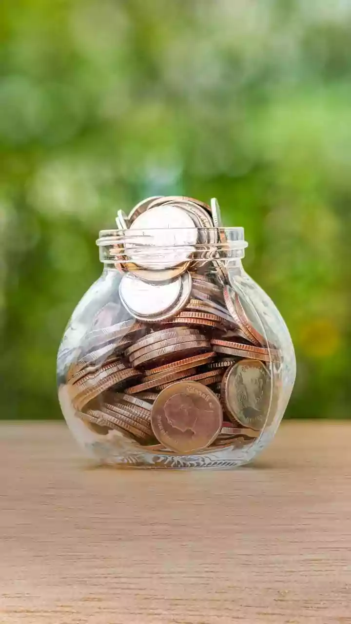 Direct Stock Picking Requires Market Experience: Beginners Under 25 Should Choose Index Funds