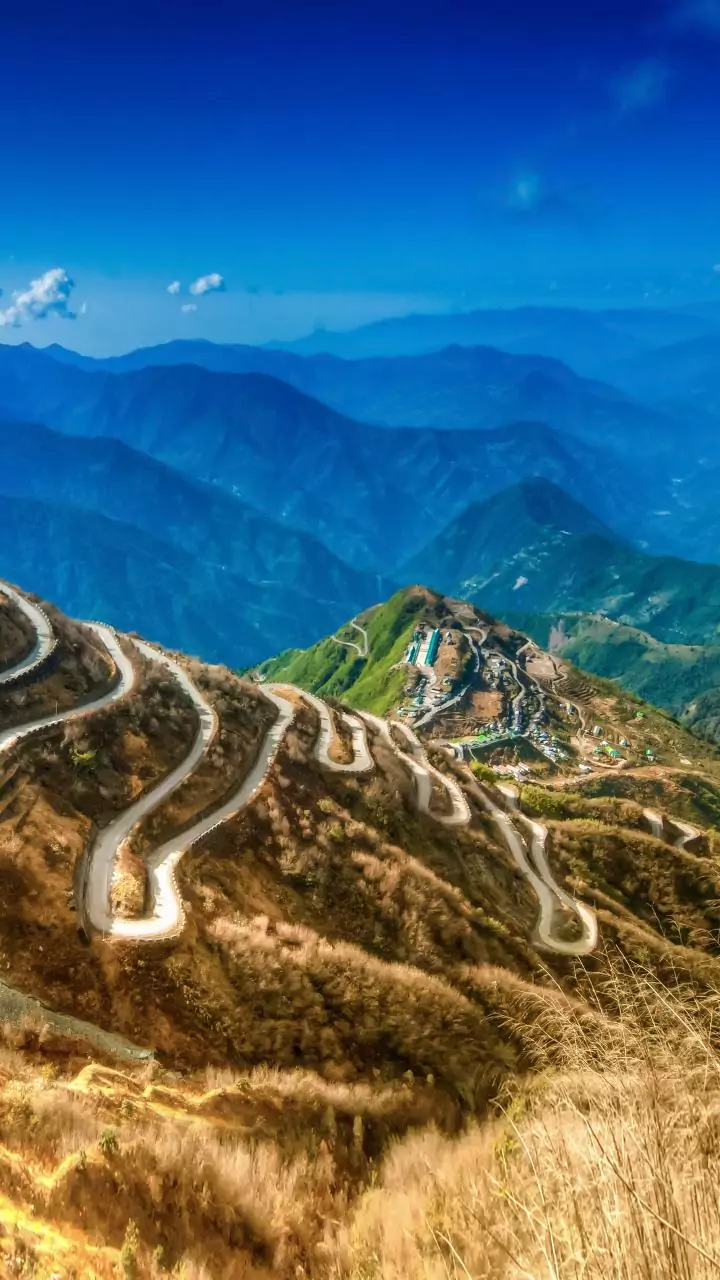 CM Khandu directs officers to ensure Itanagar-Banderdewa highway completed in winter