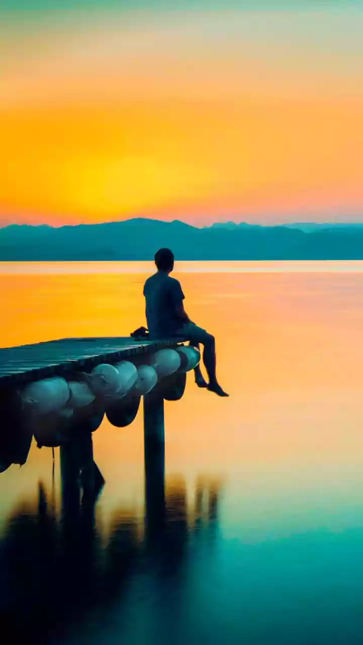 The Mid-20s Mind Shift: Understanding the 'Frontal Lobe Breakup' Phenomenon