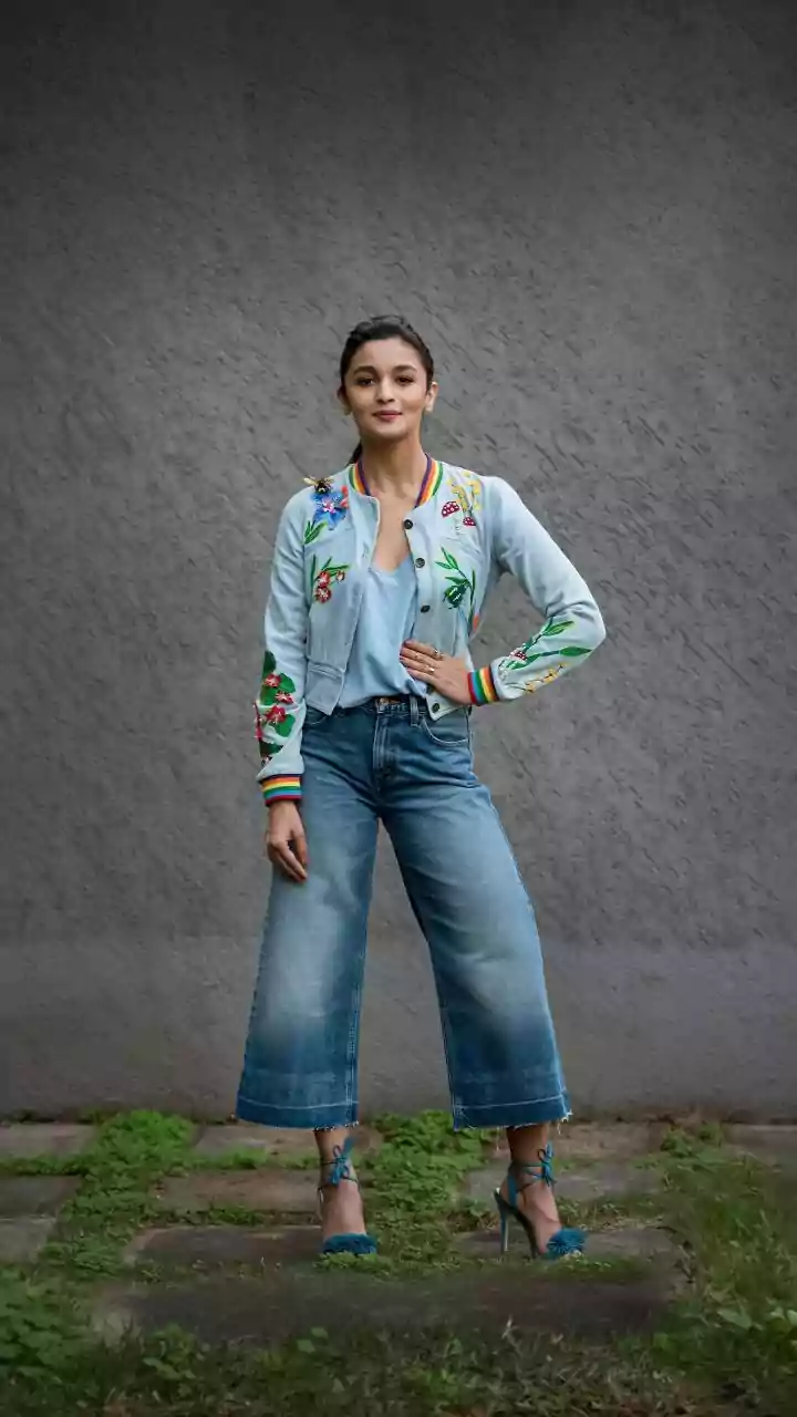 Alia Bhatt, Kareena Kapoor & Rashmika Mandanna Rock Barrel Leg Jeans In Their Own Way