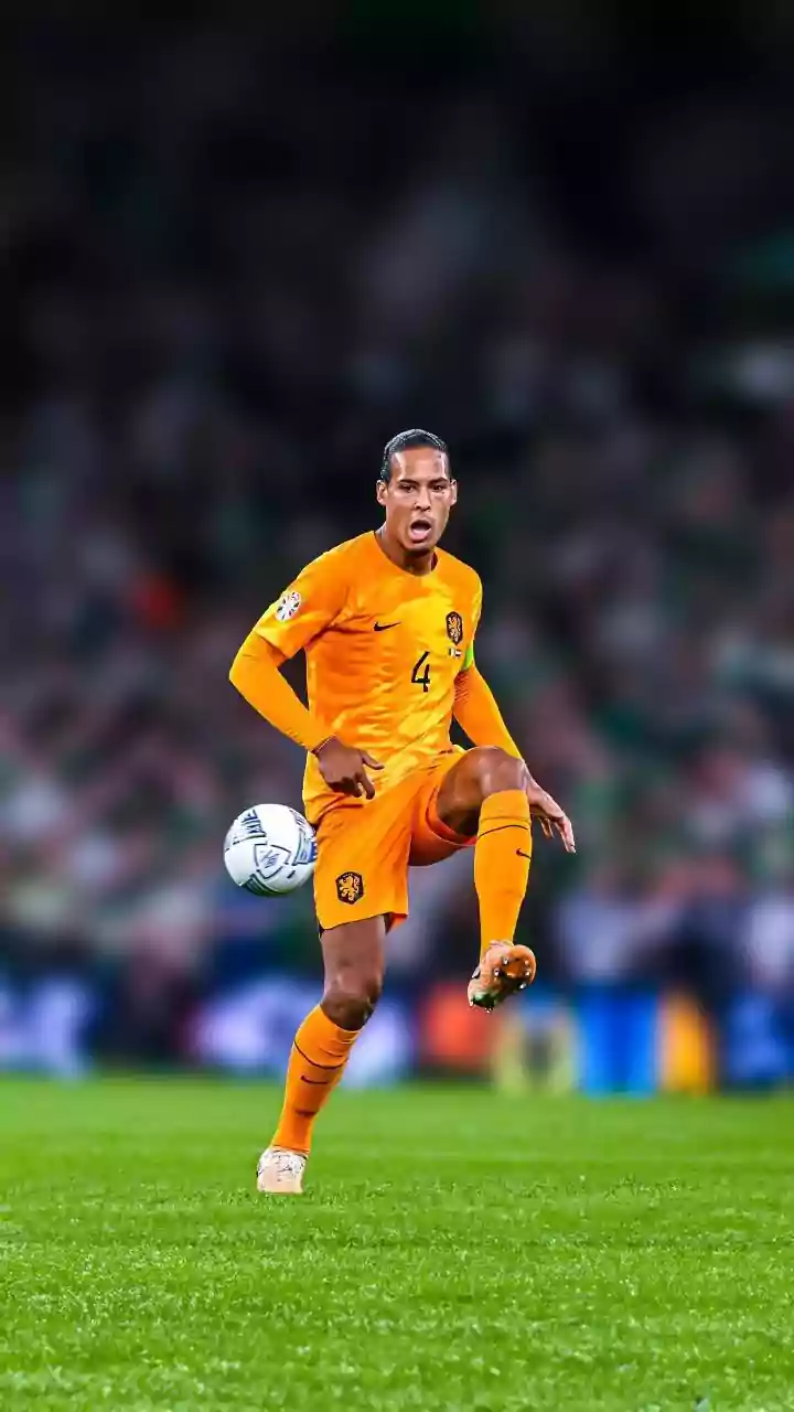 How three-man defences changed football in recent years