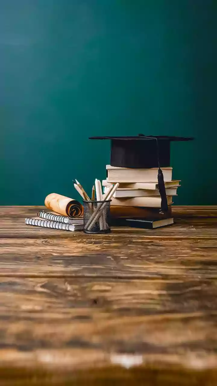 RRB NTPC 2025: 8,875 Posts & Exam Insights!