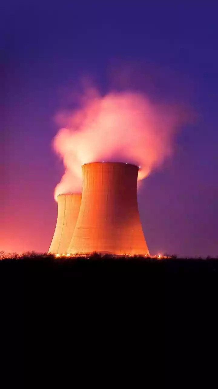 Maharashtra signs ₹6.5L/cr nuclear MOUs with 4 major firms