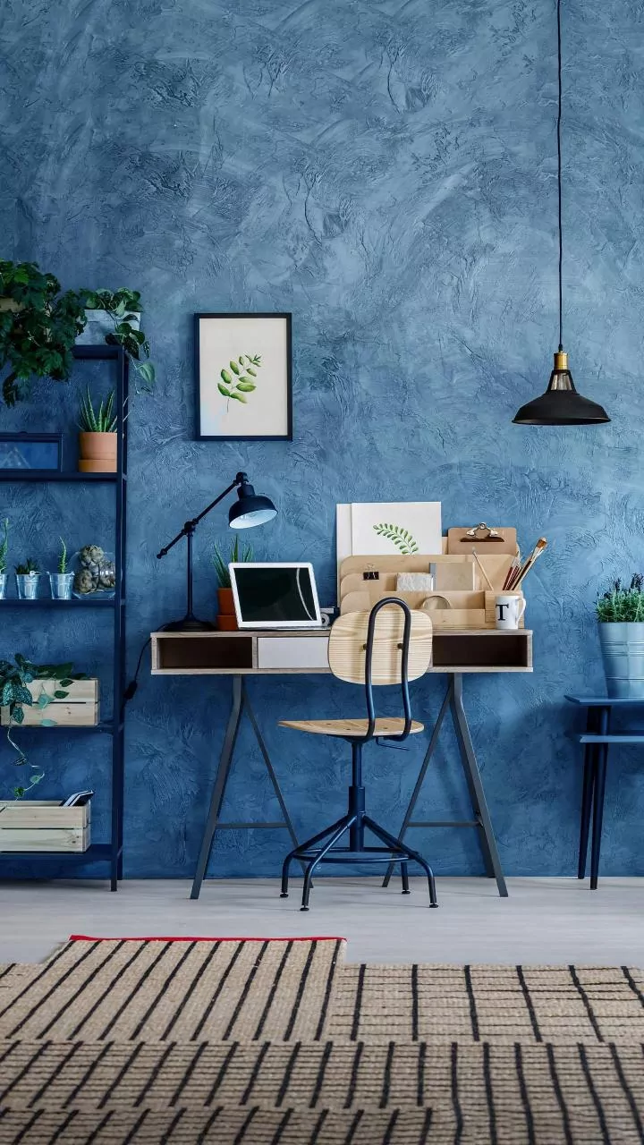 Estas tendências de papel de parede vão repaginar a sua casa sem esforço