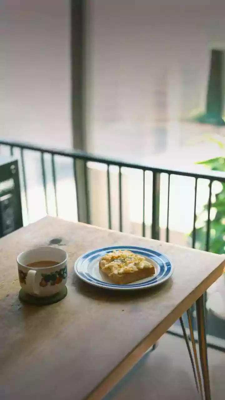 How Early Afternoon Eating Patterns Support Sleep Depth And Balanced Daily Glucose Spikes