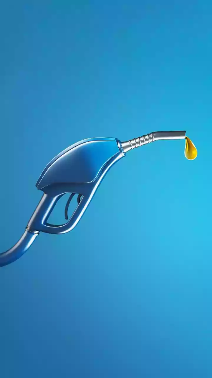 Summer Fueling Faux Pas: Why Topping Off Your Tank Is Risky Business