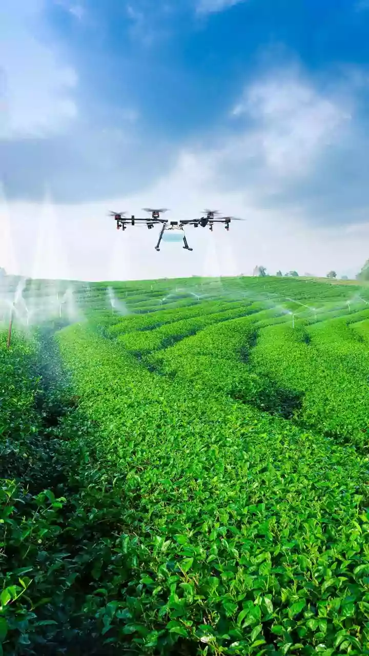 Top 7 Agriculture Drones for Spraying, Mapping, and Spreading