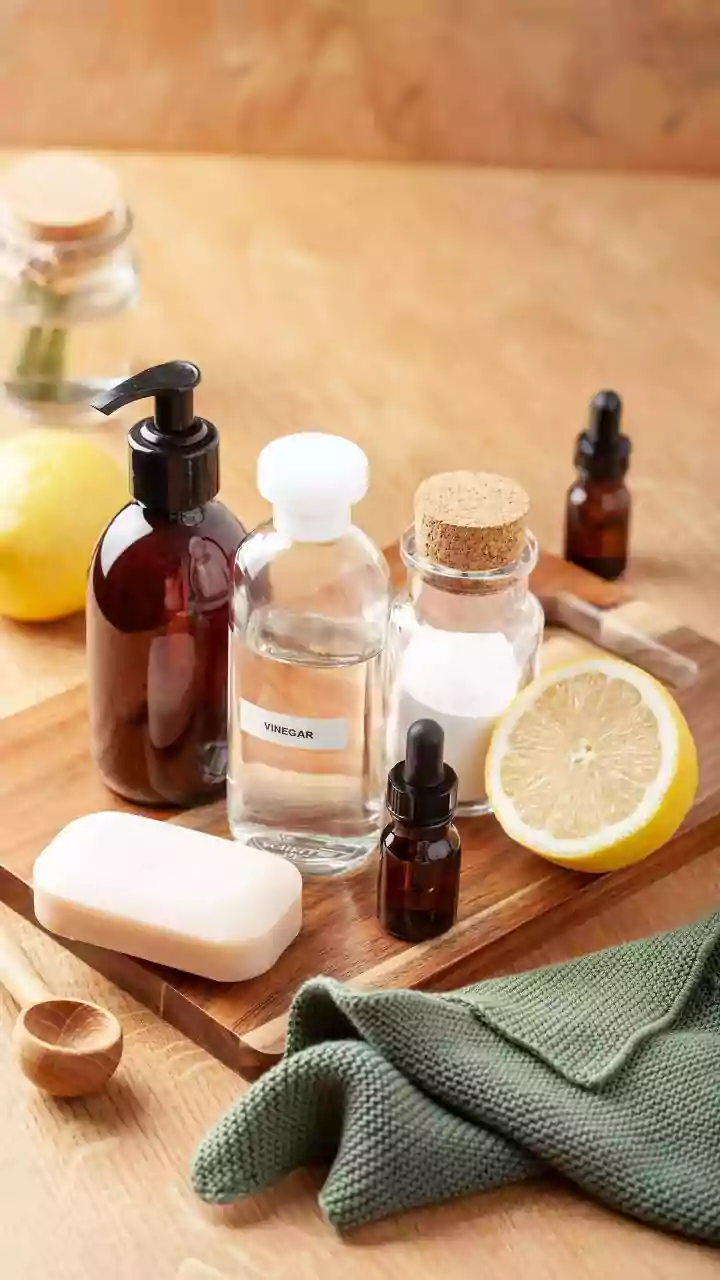 One-Ingredient Bathroom Blitz: Pros Reveal Their Go-To Cleaners for Every Surface!