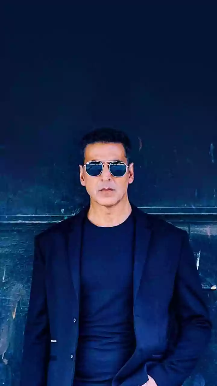 Akshay Kumar's security vehicle involved in accident in Mumbai; one injured