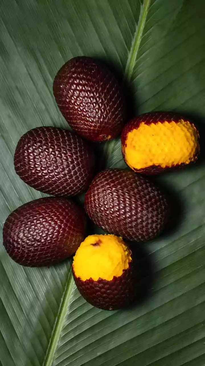 A fruta tropical que tem cor de pôr do sol e sabor de baunilha com mamão