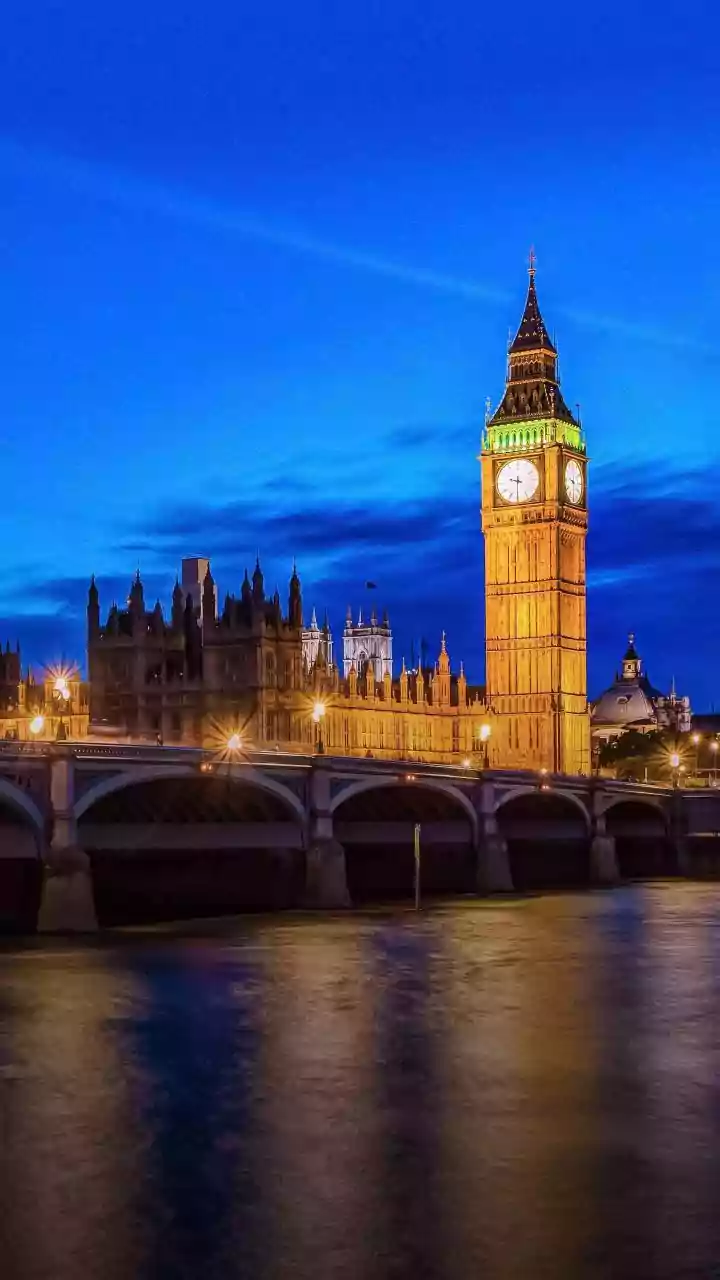 Starmer Defends US Envoy Sacking Amid Criticism