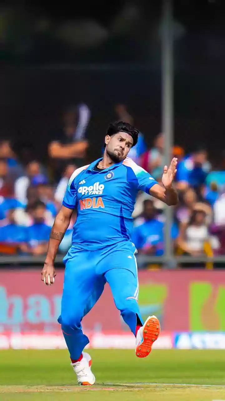 Sports Bulletin February 6: India suffer Harshit Blow, Siraj named as Replacement