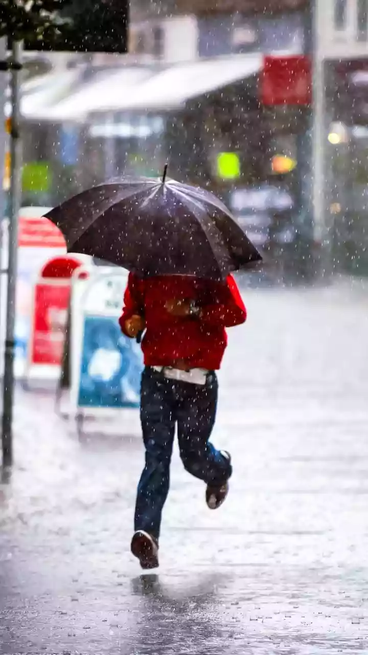 Heavy Rain Alerts Are Changing How Indians Prepare For Long Weekend Trips