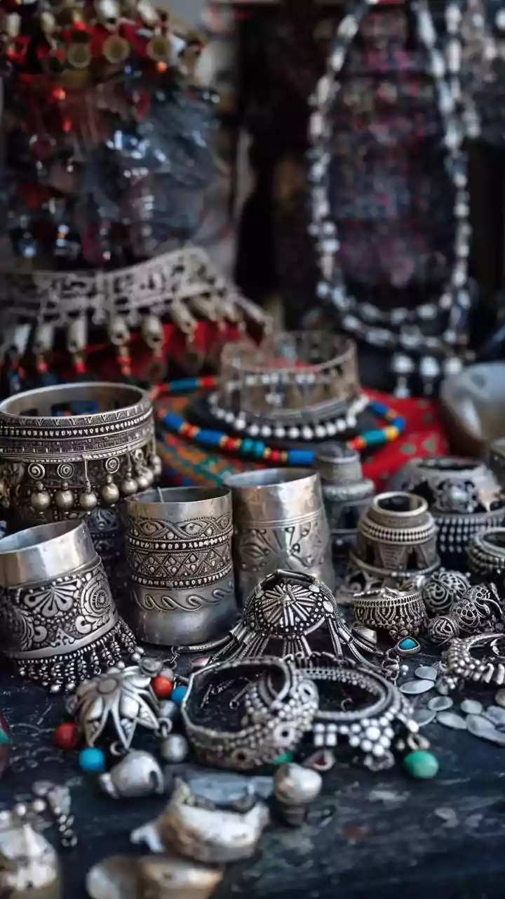 Silver Rate Today (December 31, 2025): White Metal Plunges Rs 15,000 In A Session; Check Prices Across Delhi, Mumbai And More