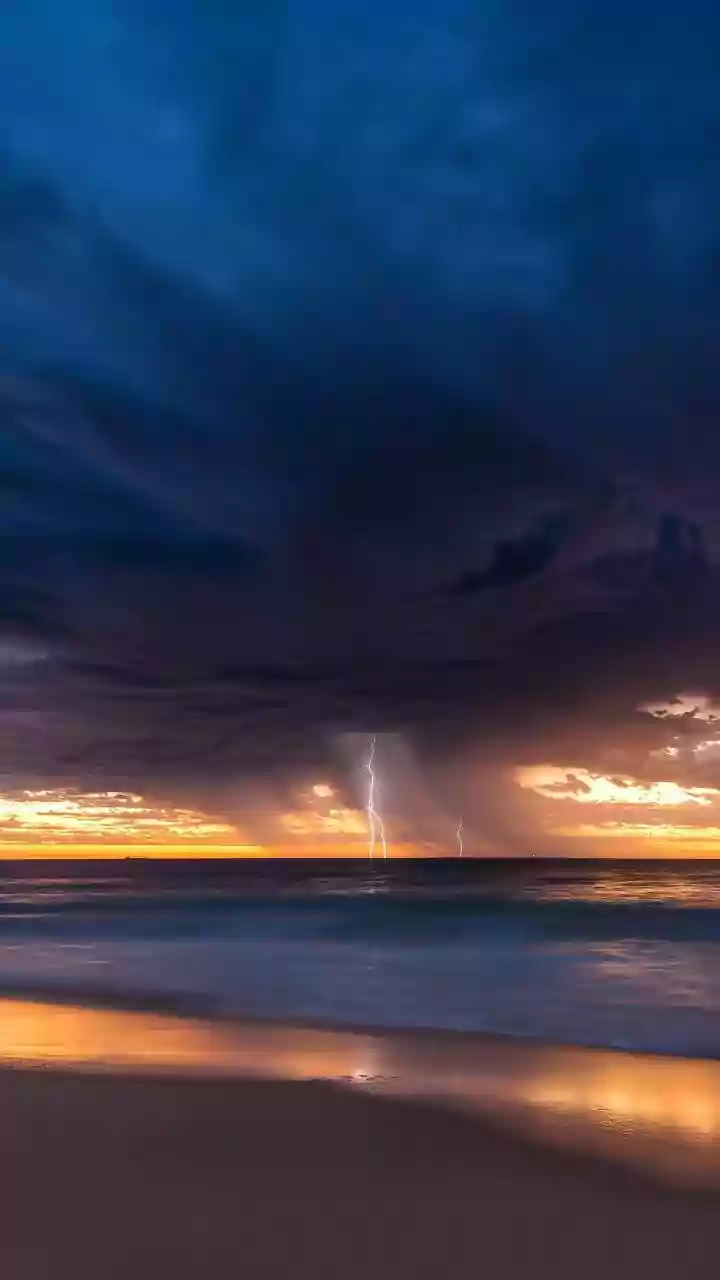 Lightning From France's Pyrocumulonimbus Sparked Fresh Blazes Beyond the Main Fire
