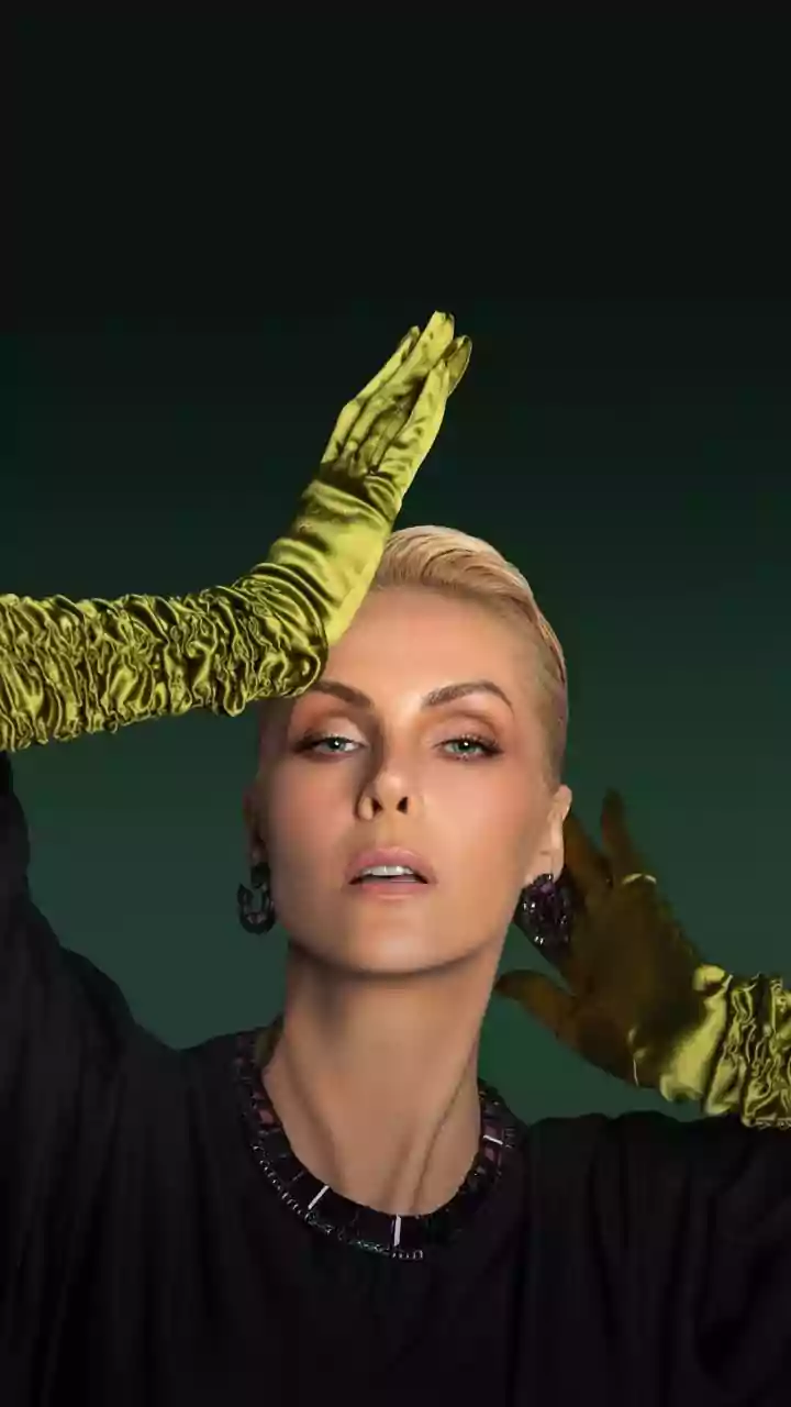 Ana Hickmann ganha presente avaliado em R$ 22 mil de Edu Guedes:'Não é bom de surpresa'