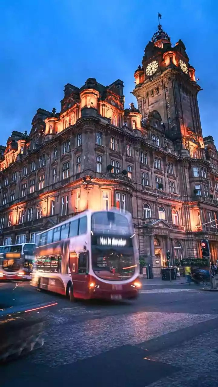 Check Whether the Hotel Sits near a Busy Junction
