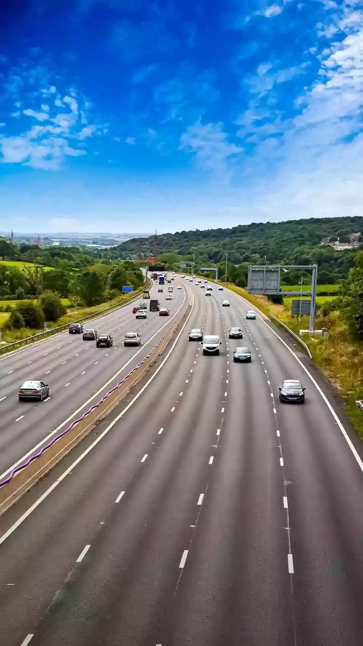 Ganga Expressway: Uttar Pradesh's Ambitious Corridor Poised to Revolutionize Travel and Trade