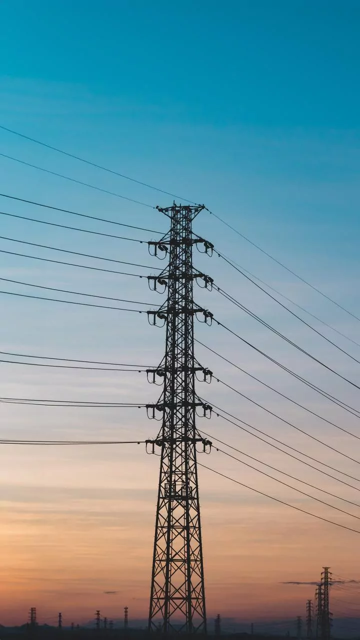 India's power transmission network crosses 5 lakh circuit km