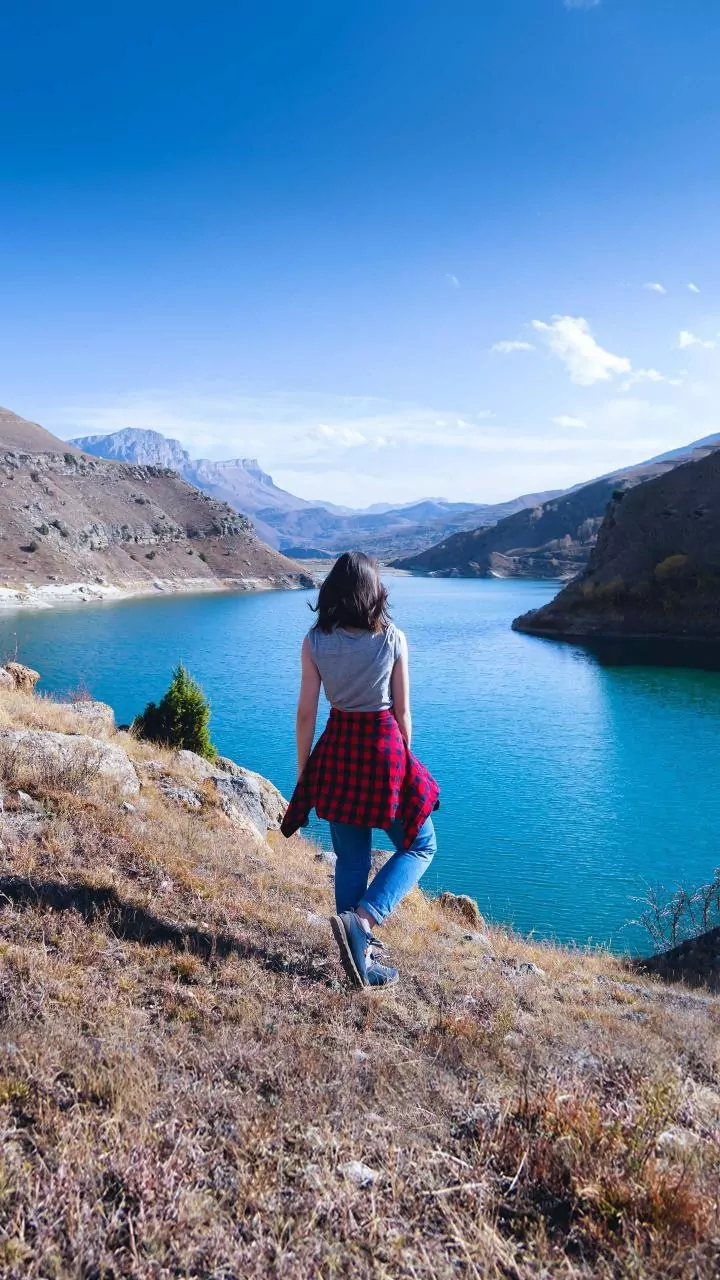 Faria Abdullah's Serene Vacation Snapshots Emerge