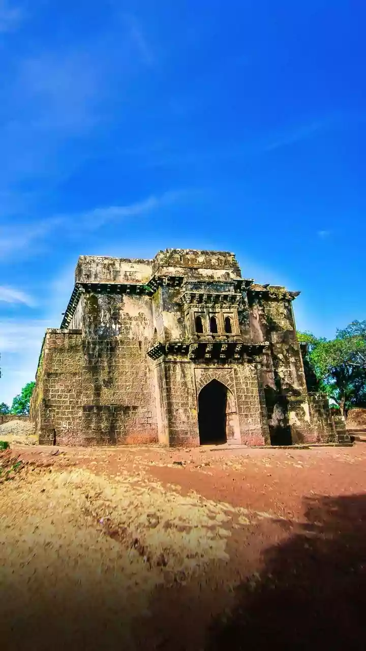 Monsoon palaces in Mandu offer memorable budget weekend getaways from Indore