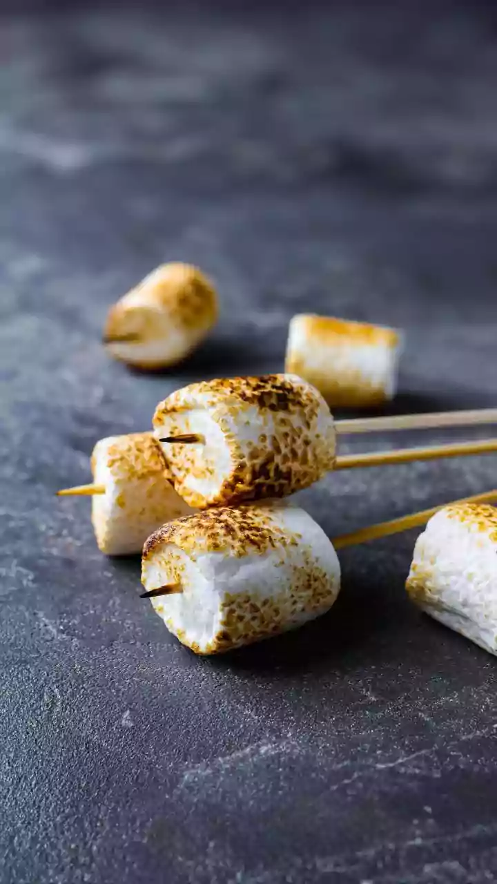 Whip Up Homemade Honey-Sweetened Marshmallows: A Refined Sugar-Free Delight