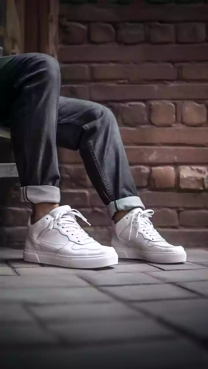 The 2026 Monsoon-Footwear Shift: How to Think About Walkable Shoes over Delicate Styles