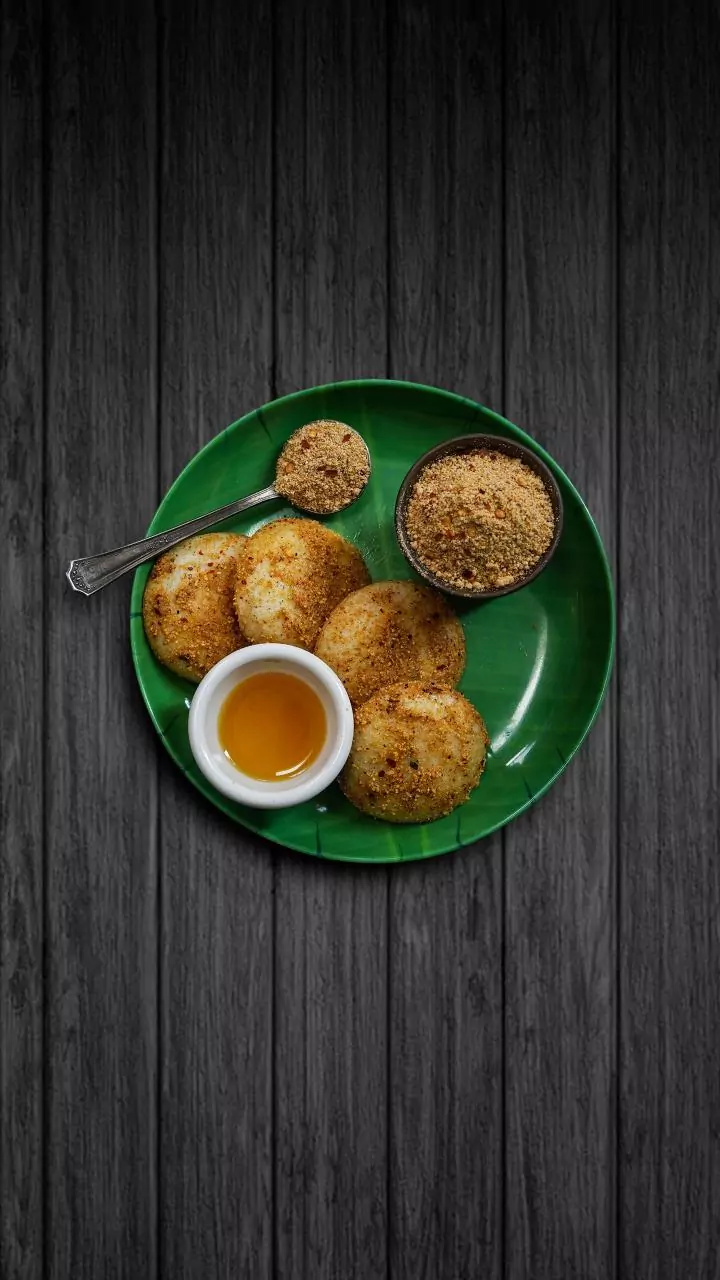 TMC invites PM to have meal for Rs 5 at Bengal govt-run  Maa Canteen