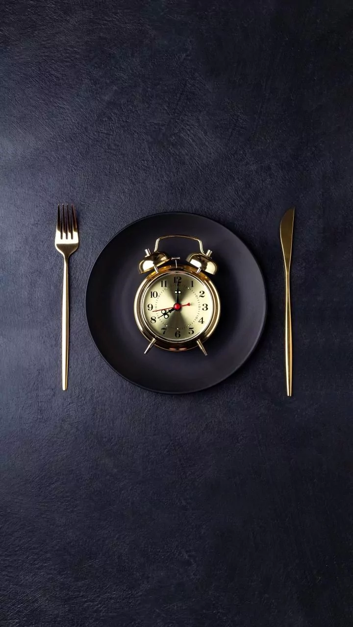 Circadian Meal Strategy: Moving Big Meals To Midday Boosts Metabolism And Sleep Quality