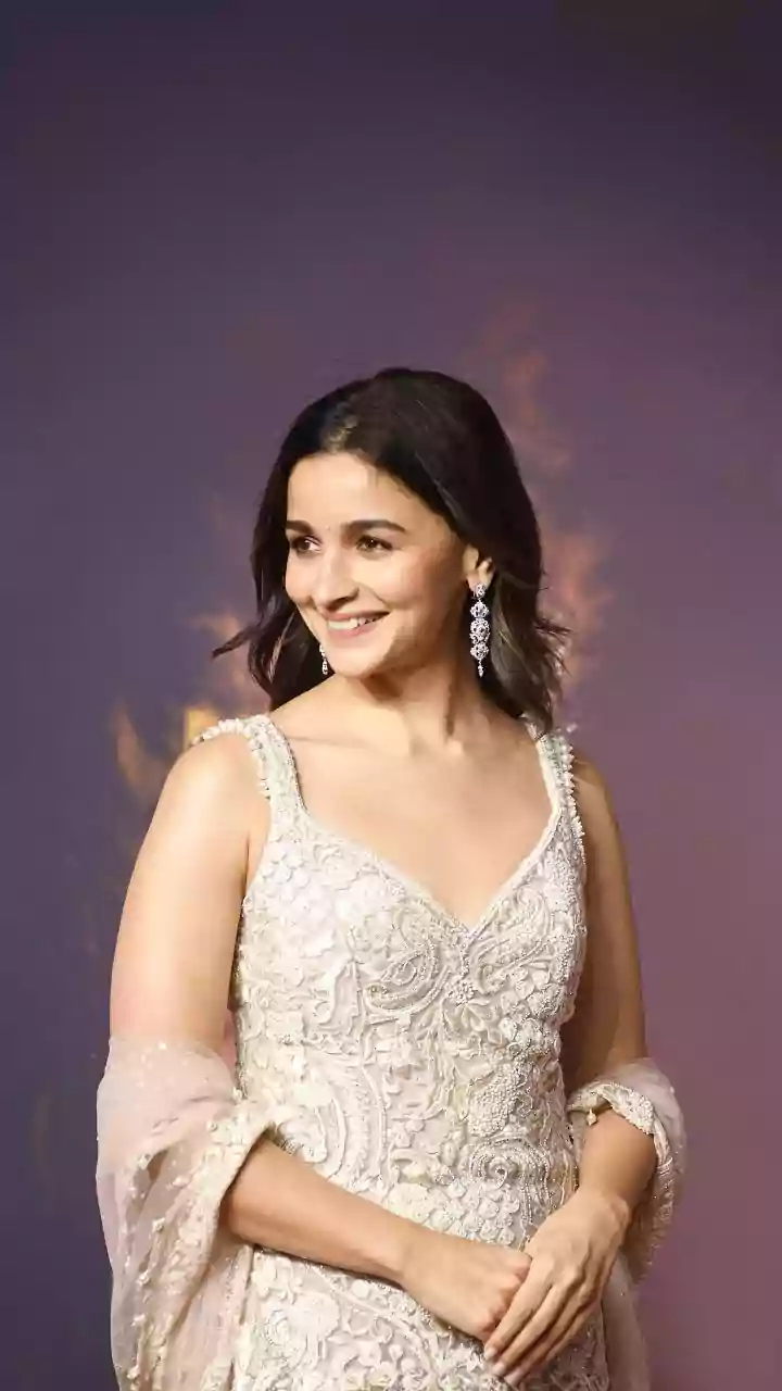 Alia Bhatt Steals The Show In 3-Piece Ivory Lehanga