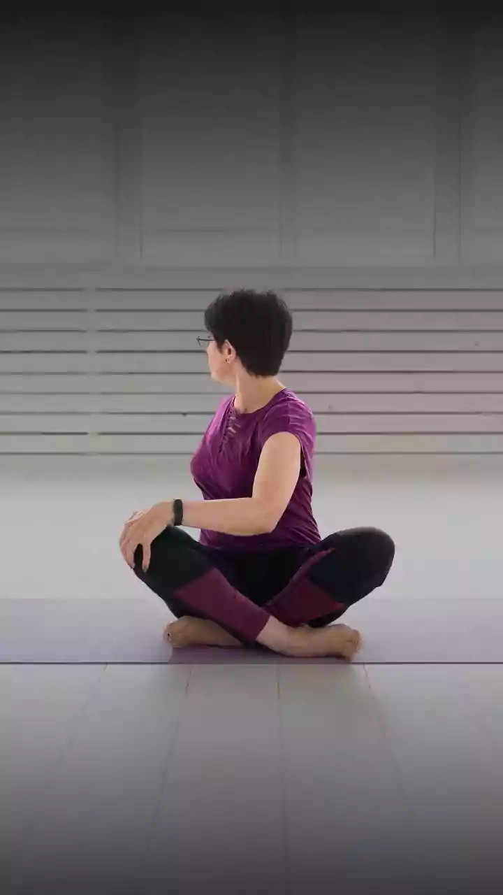 Why Young Adults Prioritize Spinal Range Over Gym Powerlifting