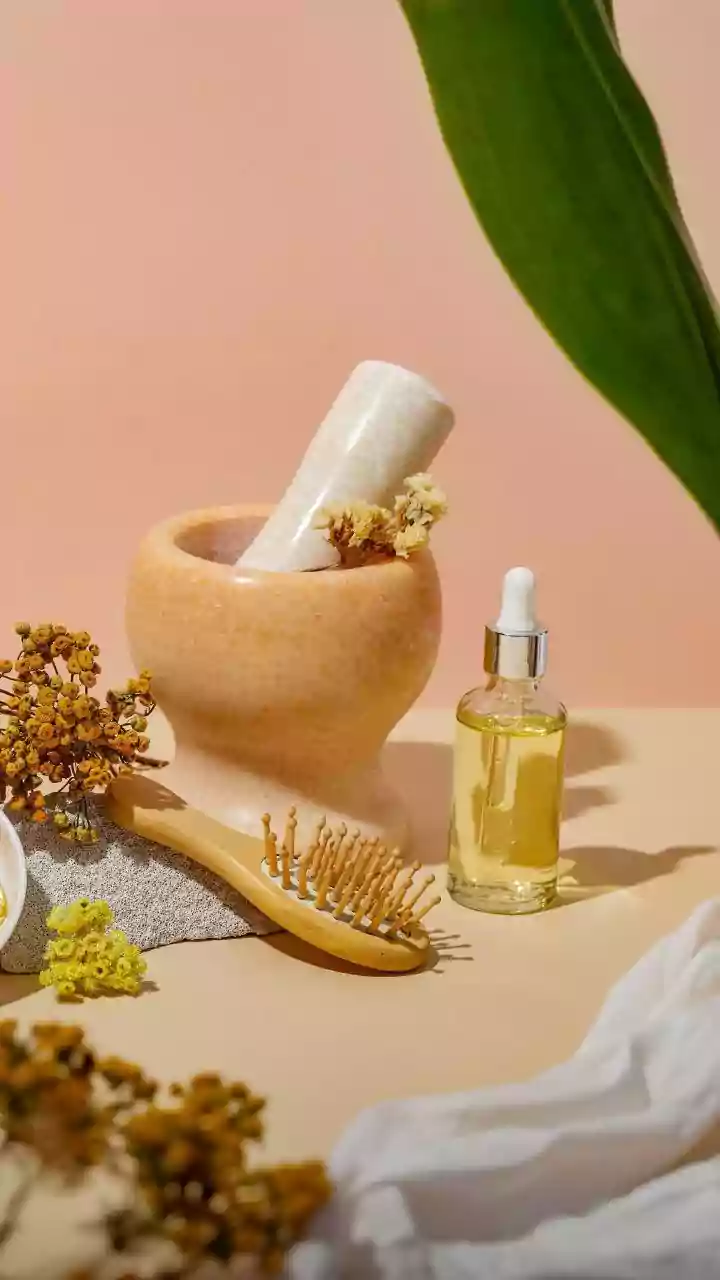 Revitalize Bald Patches: Top Hair Oil Blends for Accelerated Growth