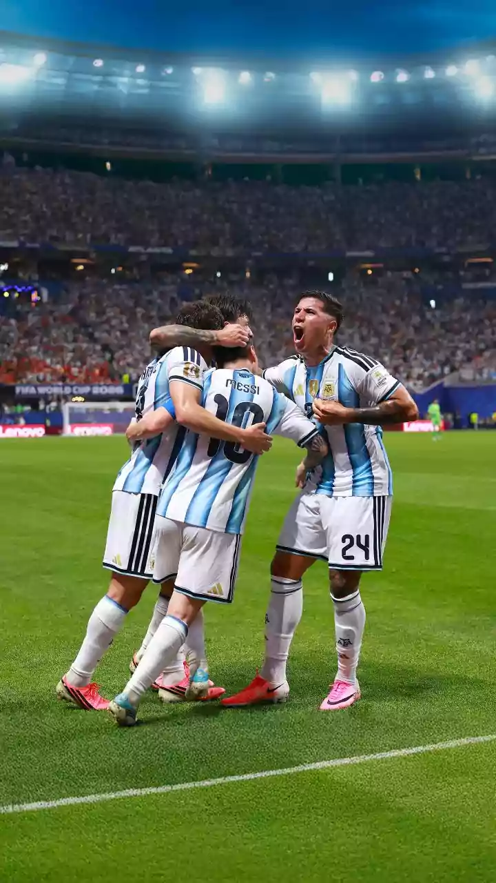 Messi Misses Penalty, Redeems Himself with 84th-Minute Goal as Argentina beat Egypt 3-2 in a Round of 16 thriller