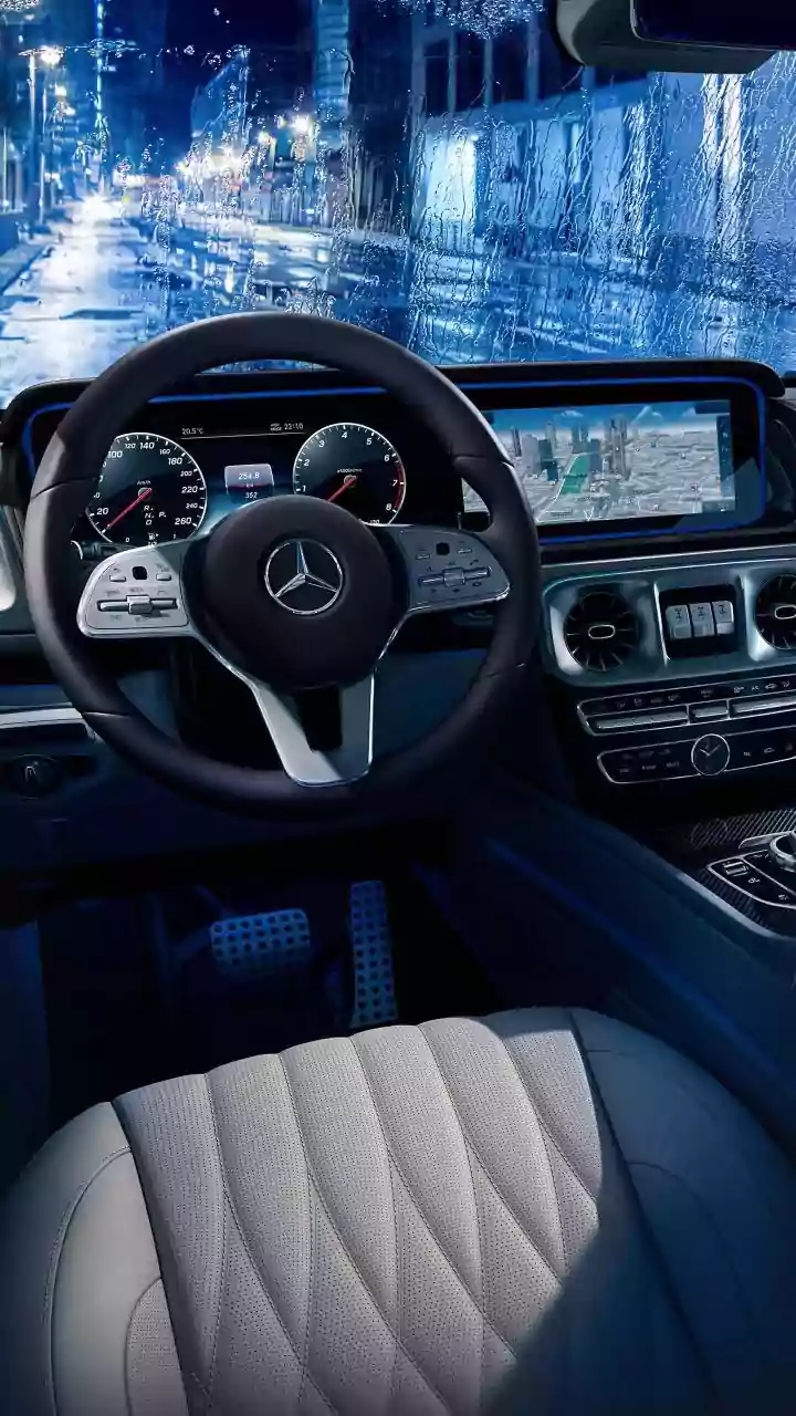 Mercedes to bring back physical buttons while retaining big screens