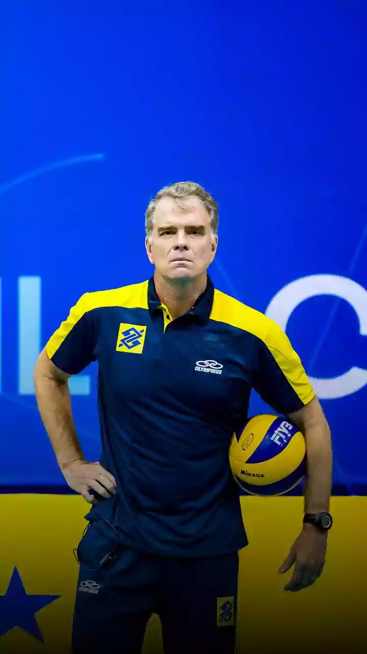 Bernardinho reconhece críticas após eliminação precoce do Brasil na VNL
