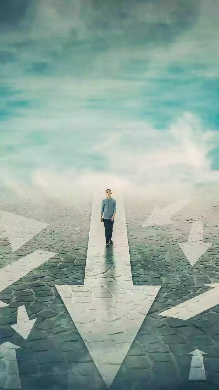 Master Your Mind: 5 Psychological Hurdles to Better Decisions & How to Overcome Them