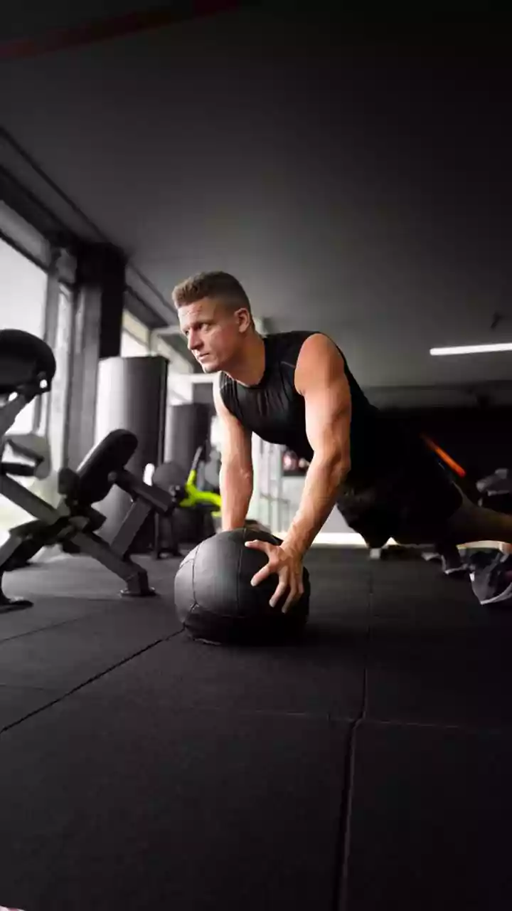 What to Check Before Following a Challenge Designed for Advanced Exercisers